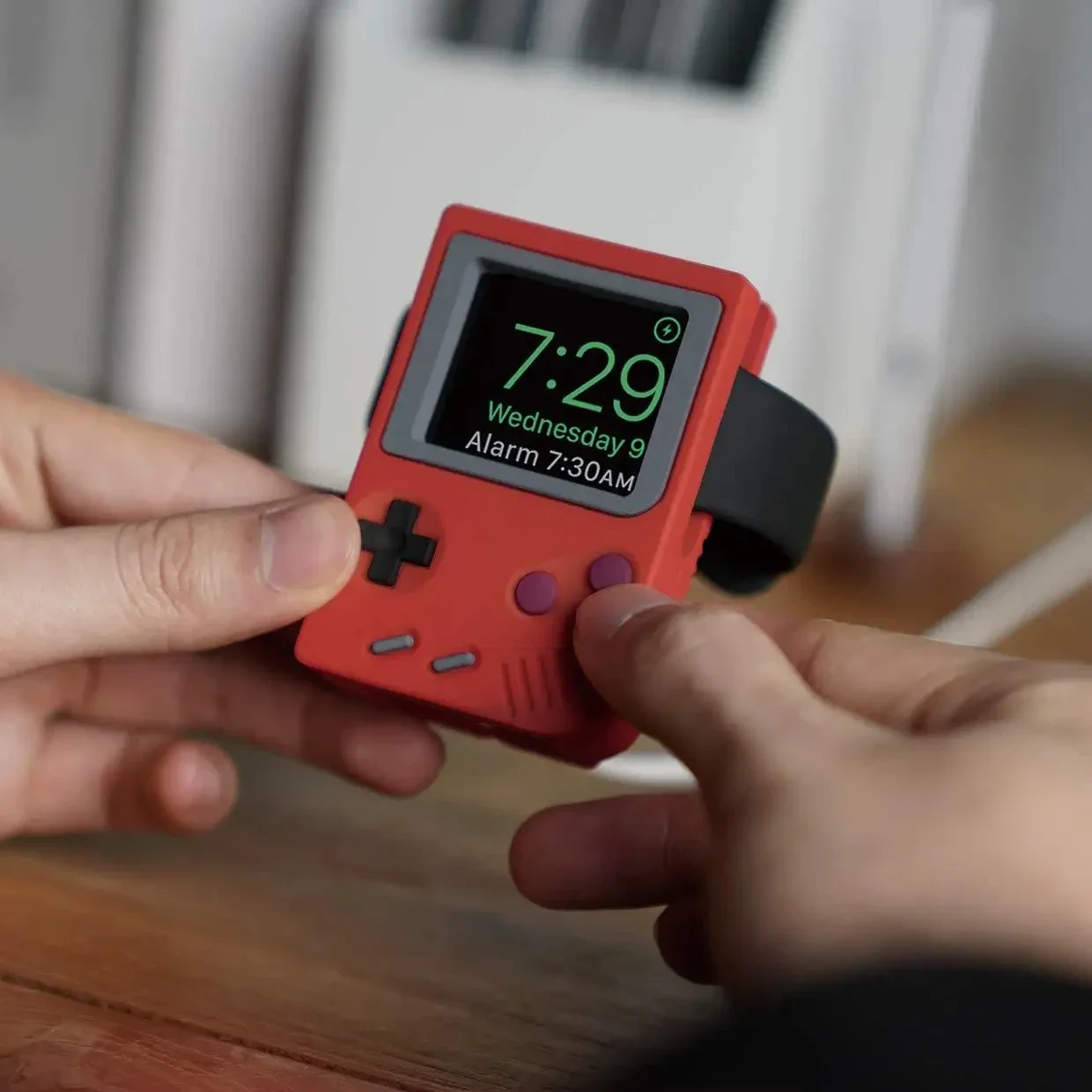 シリコン製iWatch充電スタンドホルダー Apple Wa - Gaming Console Vintage のレビューと価格